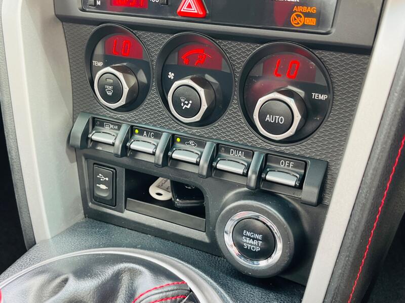 TOYOTA GT86