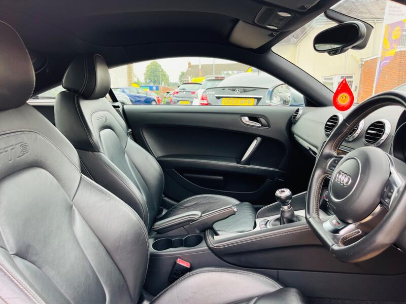 AUDI TTS