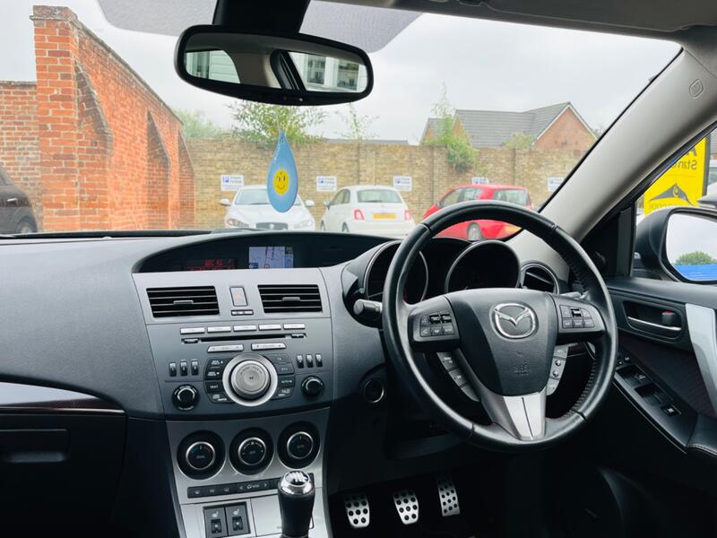 MAZDA MAZDA3