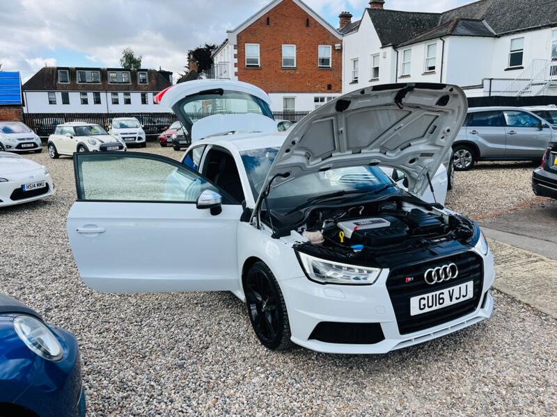 AUDI S1
