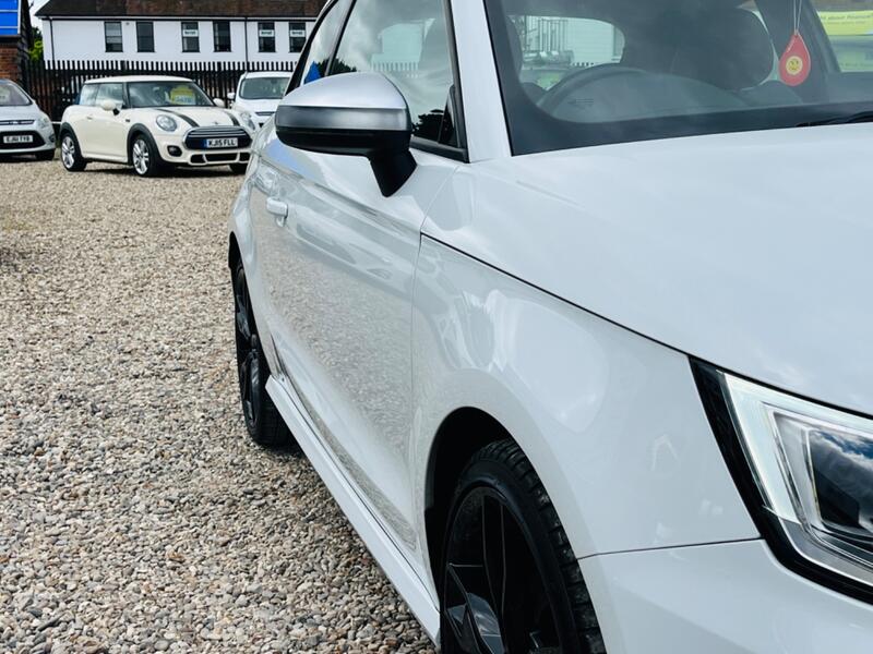 AUDI S1