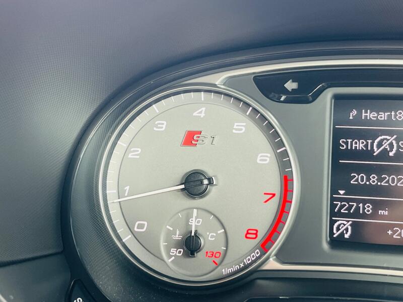 AUDI S1
