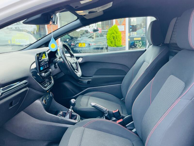 FORD FIESTA VAN
