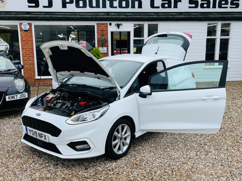 FORD FIESTA VAN