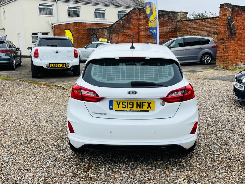 FORD FIESTA VAN