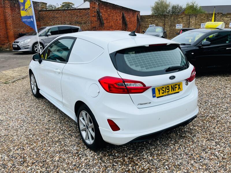 FORD FIESTA VAN