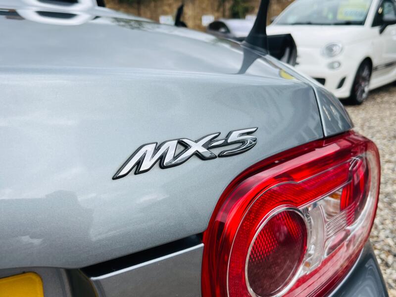 MAZDA MX-5