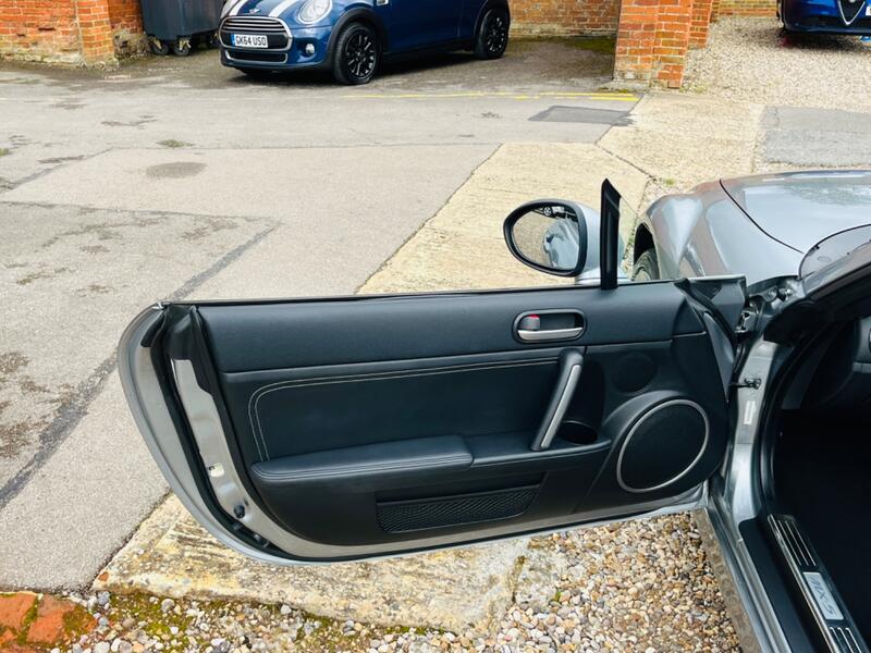 MAZDA MX-5