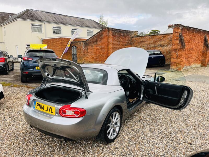 MAZDA MX-5