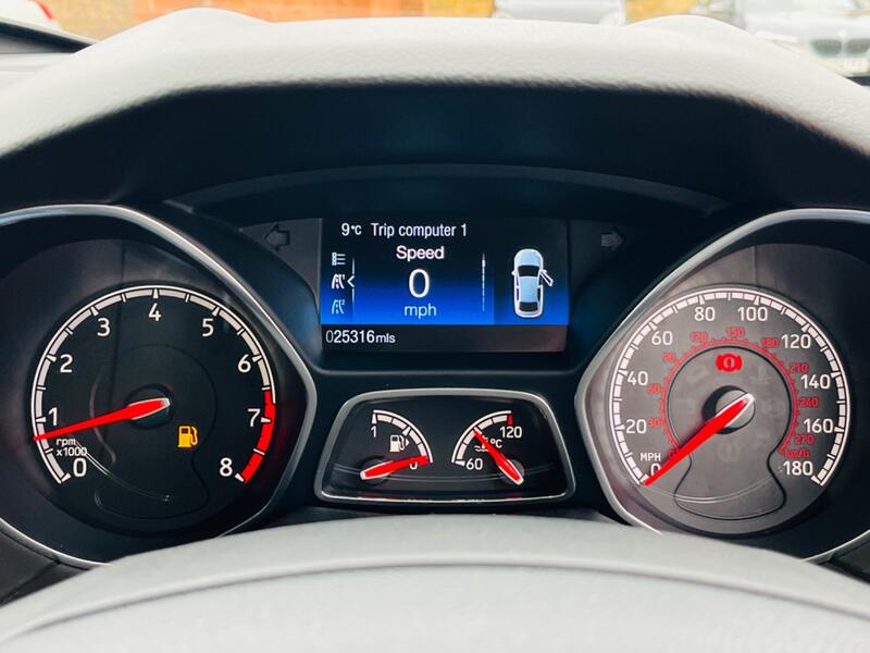 FORD FOCUS