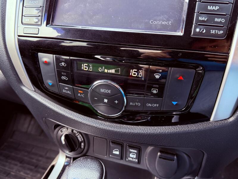 NISSAN NAVARA