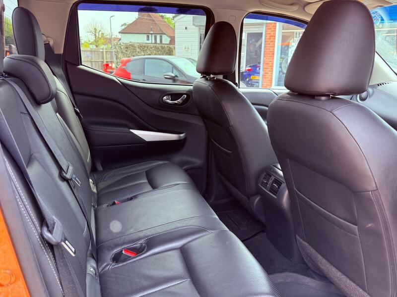 NISSAN NAVARA