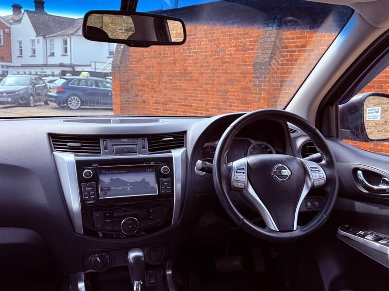 NISSAN NAVARA