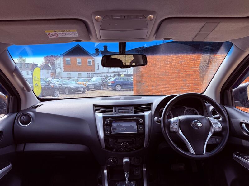 NISSAN NAVARA