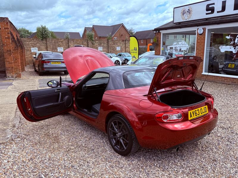 MAZDA MX-5