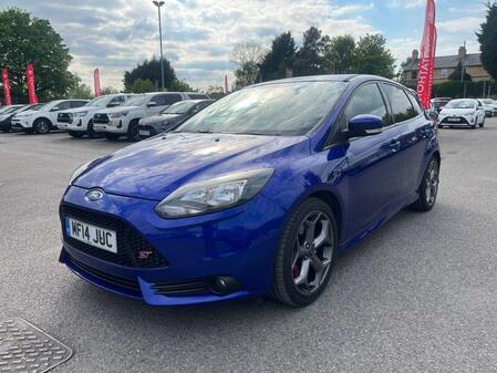 FORD FOCUS 2.0 T EcoBoost ST-2