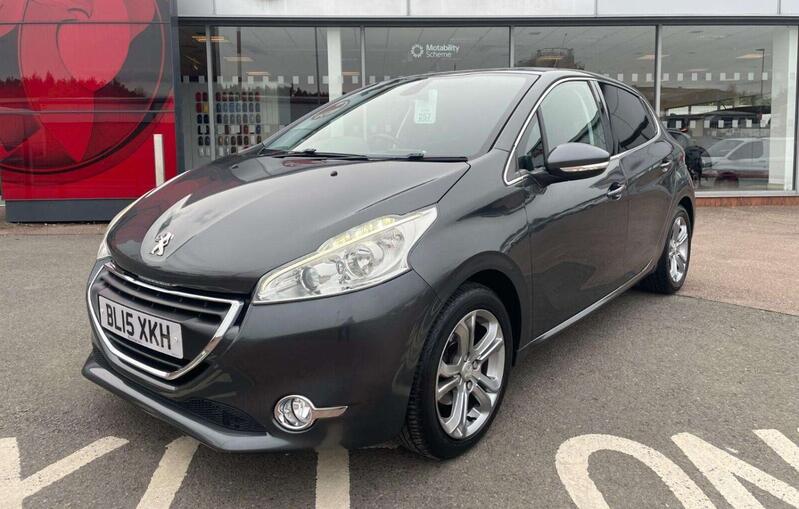 PEUGEOT 208 1.6 VTi Allure